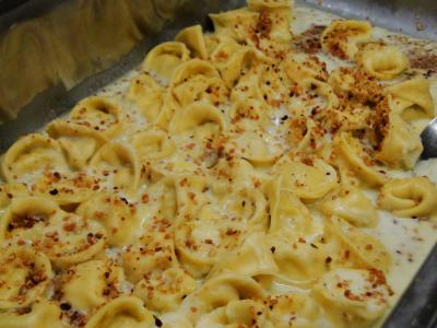 Tortelone ao molho branco